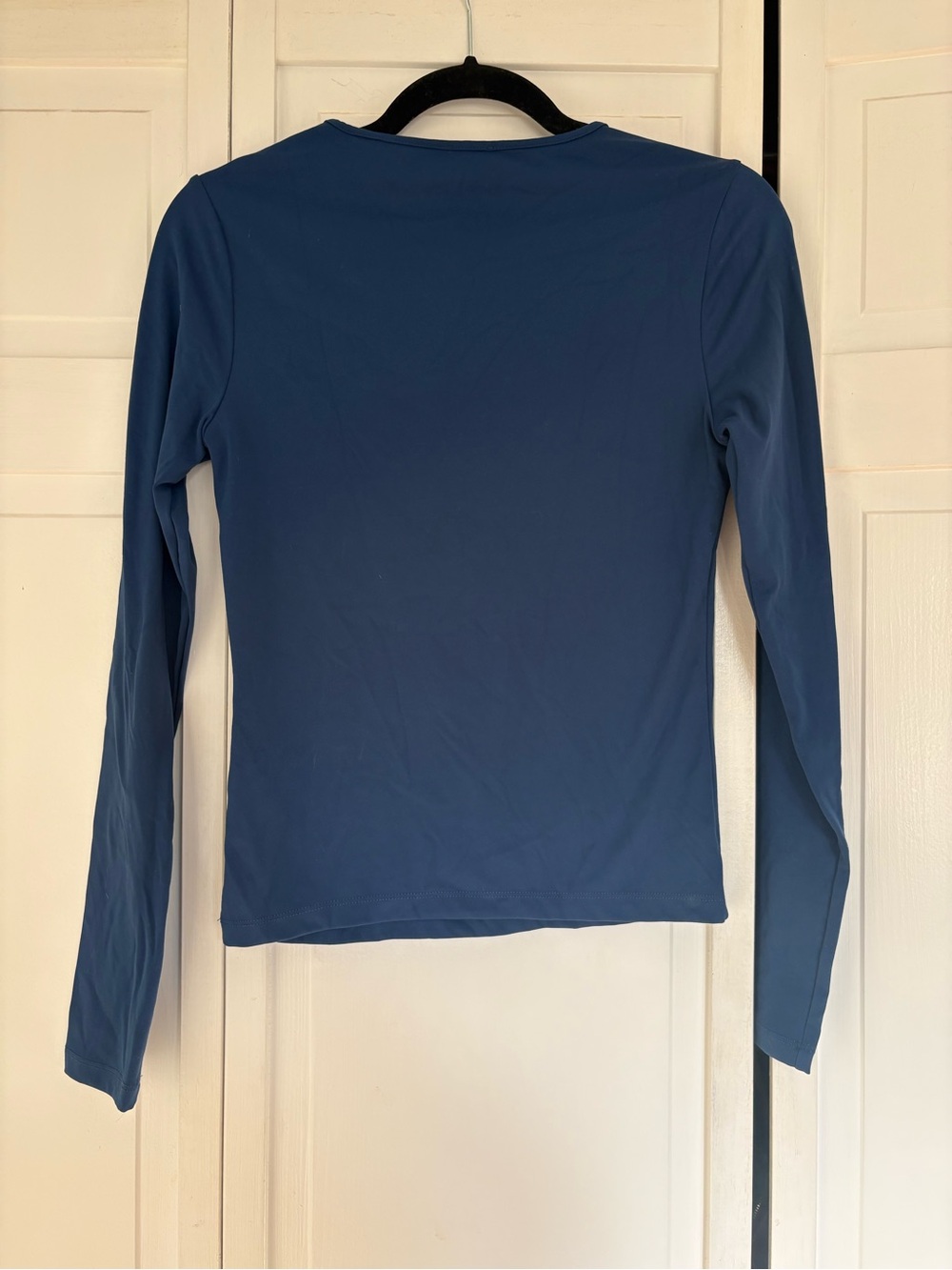 Garage Women's Long Sleeve Crewneck Top in Blue